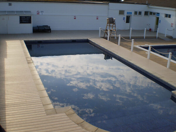 Commercial Swimming Pool Decking