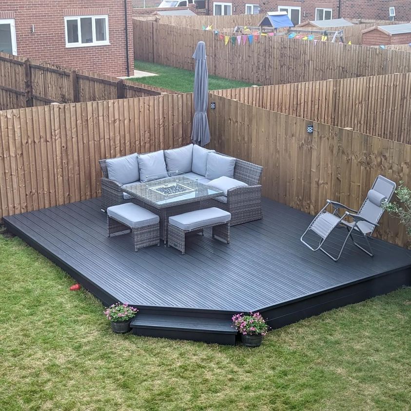 An Anthracite Grey deck with a seated area